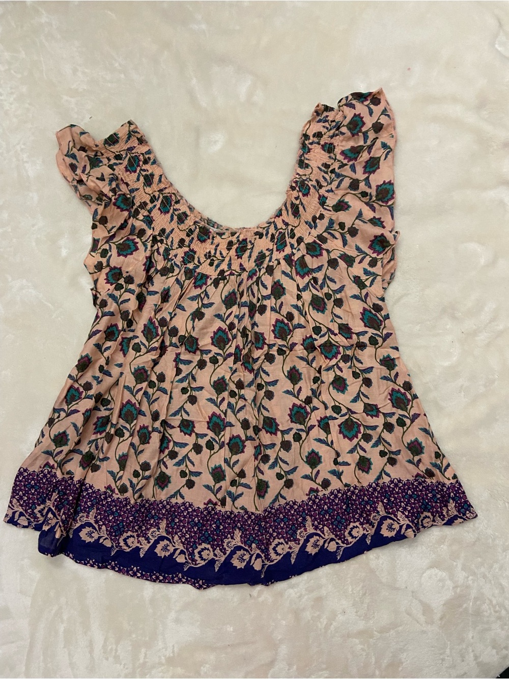 Im in love with Derek Sleeveless V neck Blouse XL